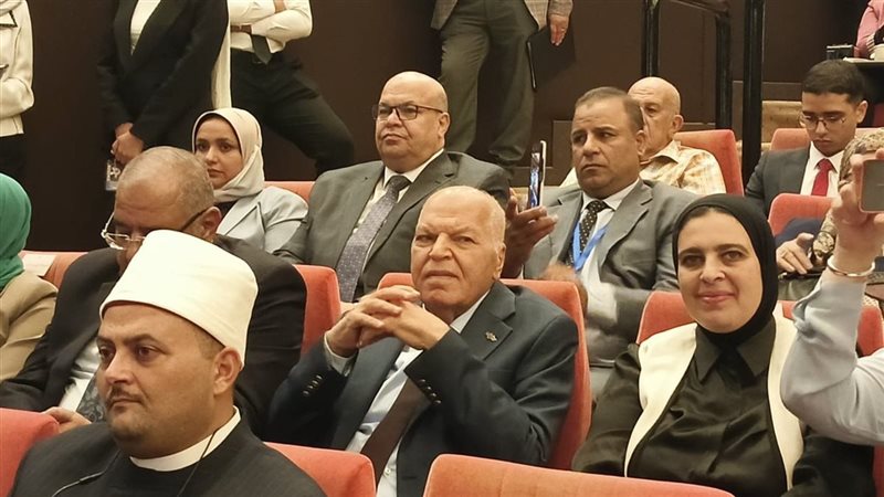 نقيب المعلمين: المدرسة نموذج مصغر للمجتمع، و«المعلم» حجر الزاوية في بناء الهوية