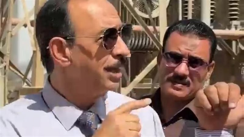 محافظ سوهاج يتفقد حريق محطة كهرباء بيت داوود بجرجا ويوجه بإعادة التيار في الـ4 المراكز المتأثرة