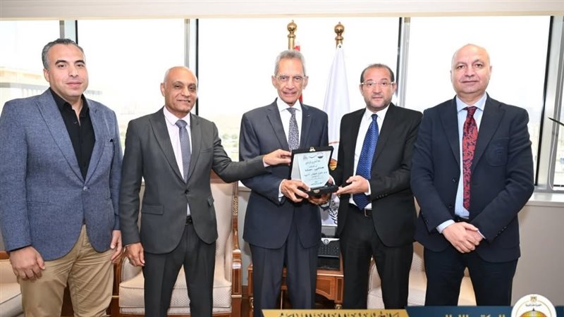 كاشفا عن أبرز القوانين، تفاصيل لقاء وزير المجالس النيابية مع المحررين البرلمانيين
