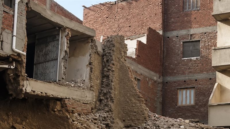 سؤال برلماني حول انتشار العقارات الآيلة للسقوط والمباني المتهالكة وتكرار حوادث الانهيار
