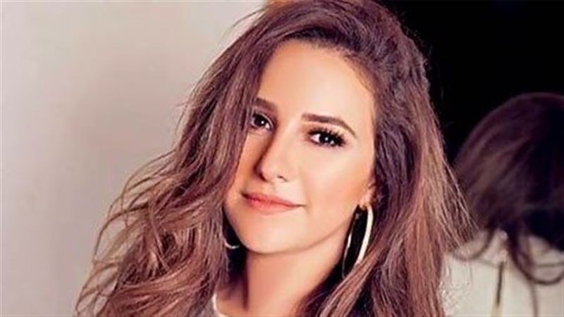 مهرجان الغردقة لسينما الشباب يكرم شيري عادل في حفل افتتاح دورته الرابعة