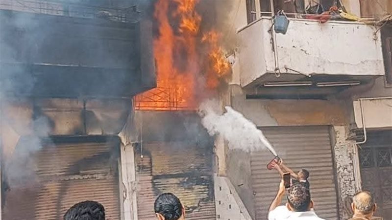 بسبب شاحن محمول، إخماد حريق داخل عقار بسيدي جابر في الإسكندرية دون إصابات