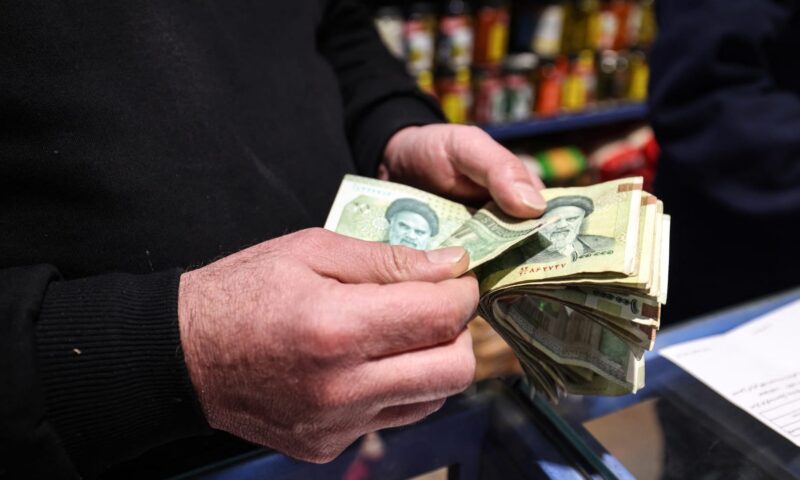 محافظ البنك المركزي الإيراني يرد على ترامب بشأن “الإفلاس”.. ماذا قال؟