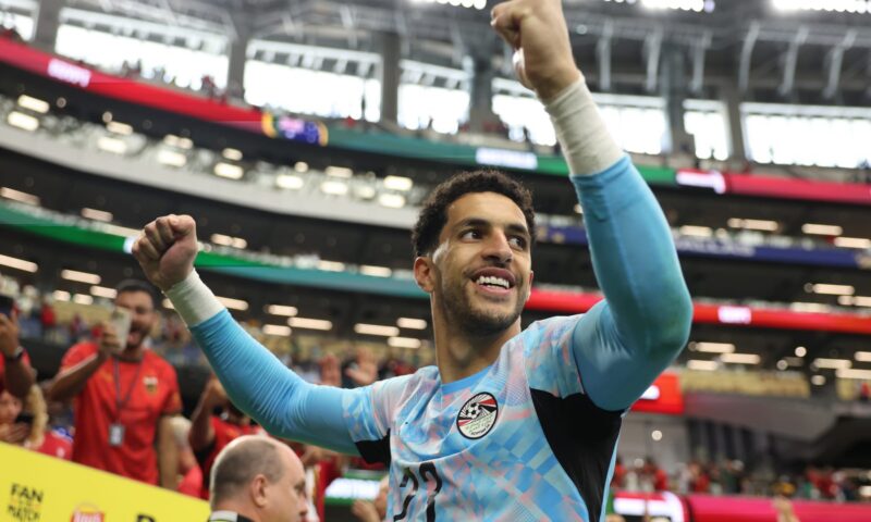 عقد جديد بين الأهلي المصري ومصطفى شوبير.. إليك التفاصيل