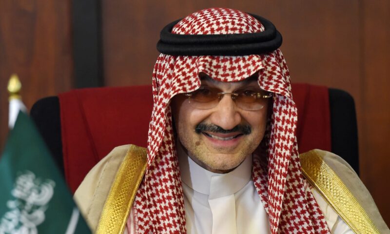 “الهلال أمانة من أخوي محمد بن سلمان”.. هذا ما قاله الوليد بن طلال بعد الفوز على الأهلي