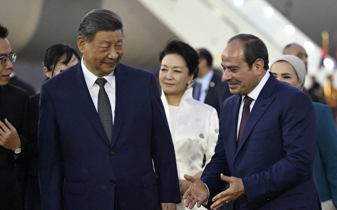 القمة المصرية- الصينية.. توسعات صناعية جديدة بقناة السويس وخبراء يعلقون على التعاون في الملفات المشتركة