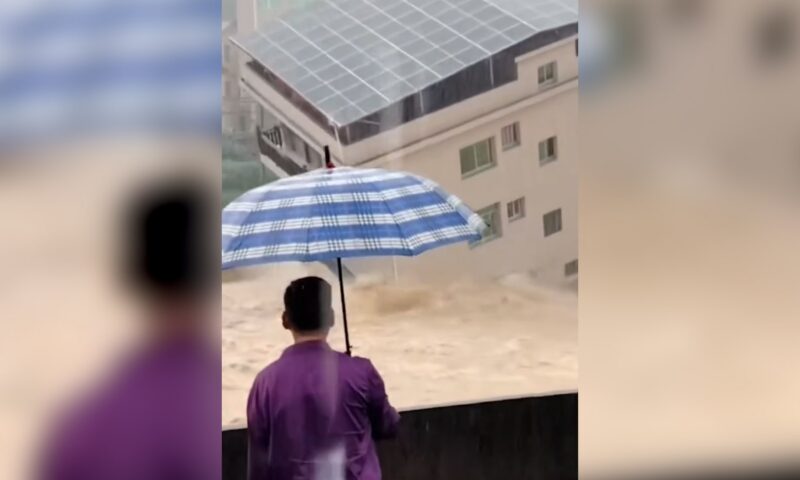 هدمت مبانٍ وجرفت سيارات.. العاصفة الاستوائية “سوديل” تضرب الصين