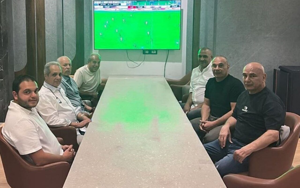 لقطة من احتفال اتحاد الكرة المصري بمناسبة تجديد عقد “التوأم”