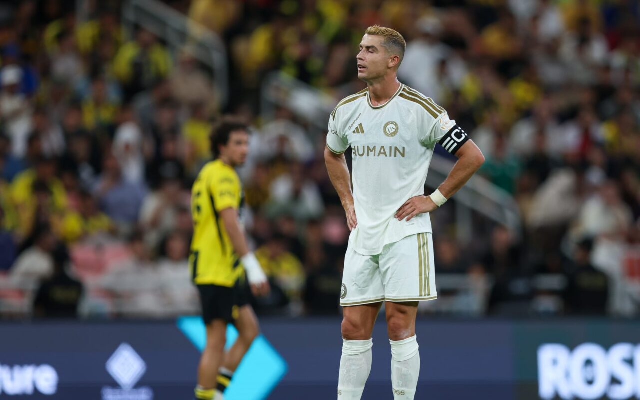 هذا ما فعله رونالدو بعد خسارة النصر من الاتحاد