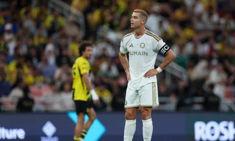 هذا ما فعله رونالدو بعد خسارة النصر من الاتحاد