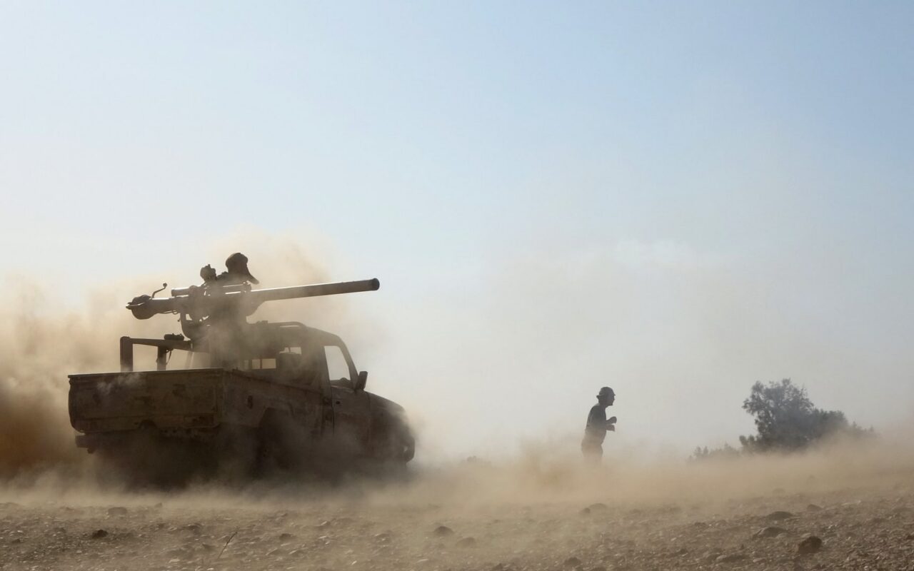 “خسائر فادحة في العتاد والأرواح”.. القوات الحكومية اليمنية تعلن عملية عسكرية “واسعة” ضد الحوثيين