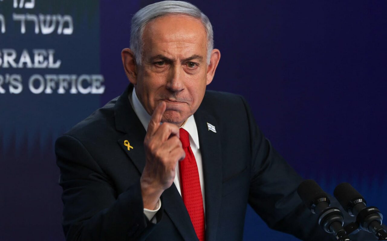 نتنياهو تلقى تحذيراً قبل أيام من السابع من أكتوبر.. مراسل CNN يوضح تفاصيل تقرير صادم
