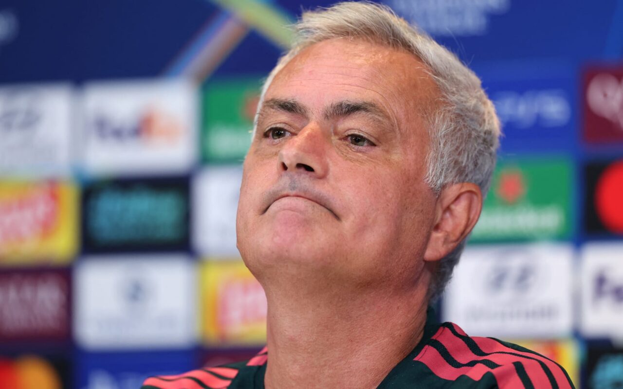 بعد صافرات استهجان جماهير ريال مدريد.. مورينيو يرد ويتحدث عن فينيسيوس