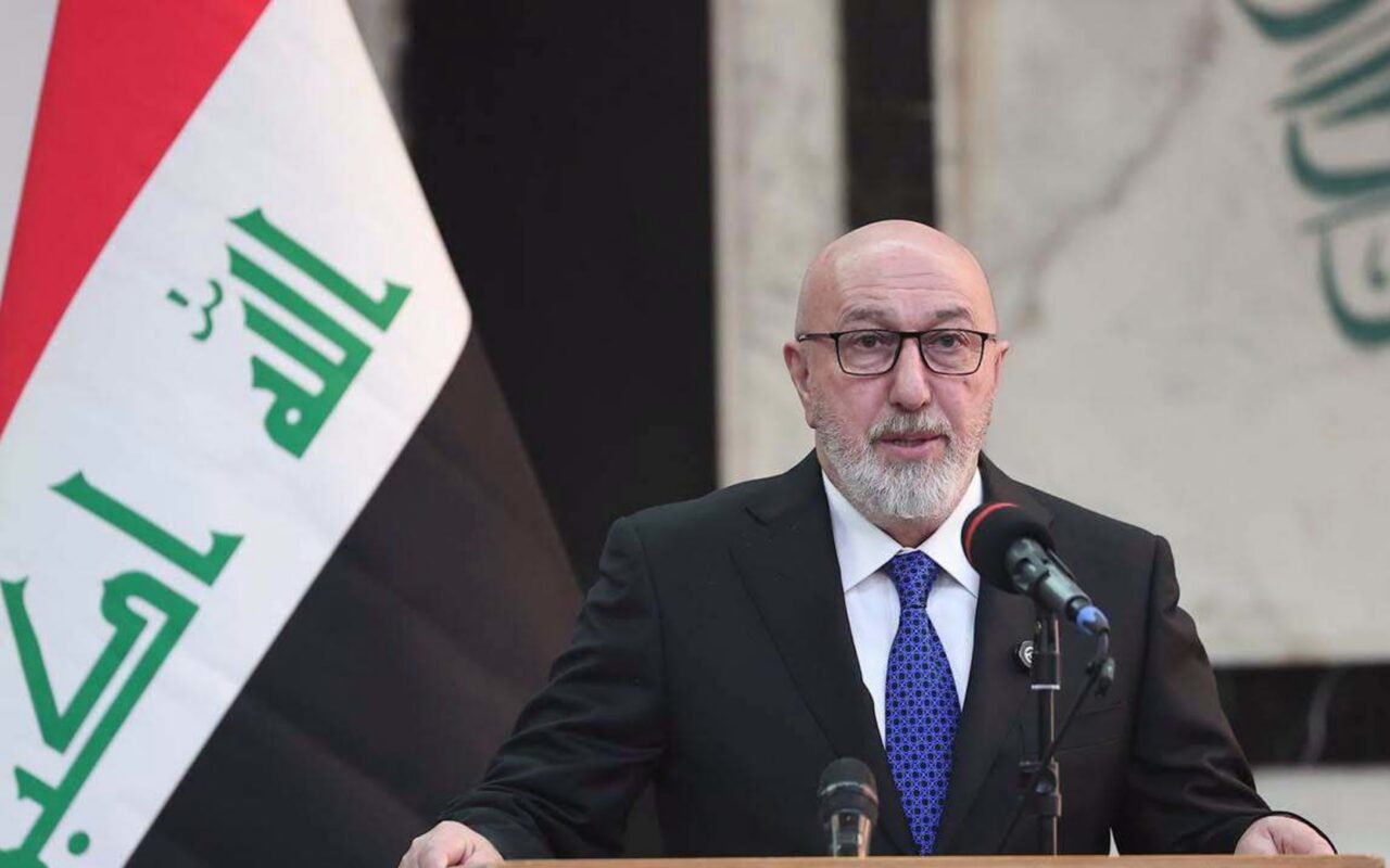 الرئيس العراقي يدين هجمات استهدفت خط “شرق غرب” النفطي بالسعودية