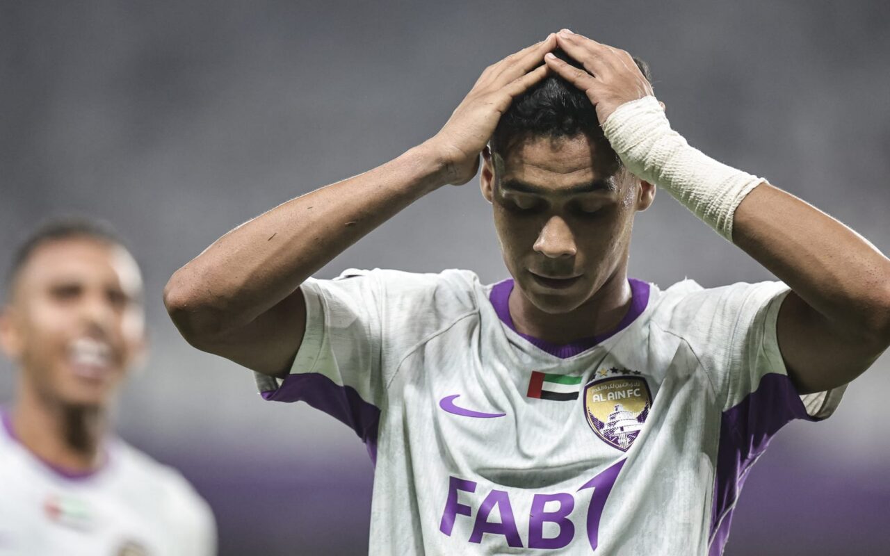 تصرف مؤثر من لاعب العين بعد تسجيل هدف في مرمى النصر يثير تفاعلًا