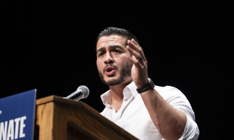 في تصريح لـCNN.. عبدالرحمن السيد يرد على دعوة نائب ترامب للجمهوريين لاستخدامه كـ “بعبع”