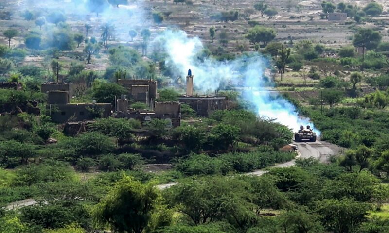 السعودية.. مقتل مقيم يمني وإصابة شخصين بسقوط شظايا مسيرة أطلقها الحوثي في الطائف