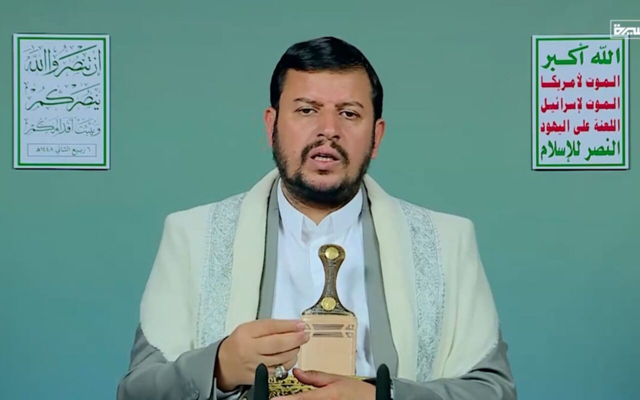 عبدالملك الحوثي يعلق على إعلان “استهداف مكة بمسيّرة”