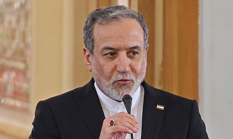 “كفّ عن ذرف دموع التماسيح”.. وزير الخارجية الإيراني يرد على نظيره الفرنسي بذكرى مهسا أميني