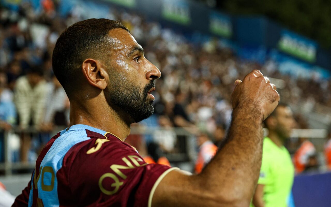 قبل الأخير أمام غلطة سراي.. متى كان آخر “هاتريك” لمحمد صلاح وضد من؟