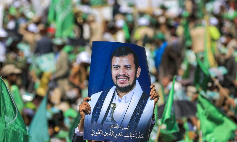 عبدالملك الحوثي يوجه رسالة إلى تركيا وباكستان بشأن السعودية.. ماذا قال؟