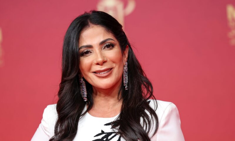 مهرجان الجونة السينمائي يكشف عن شعاره الجديد ويكرم منى زكي في دورته التاسعة