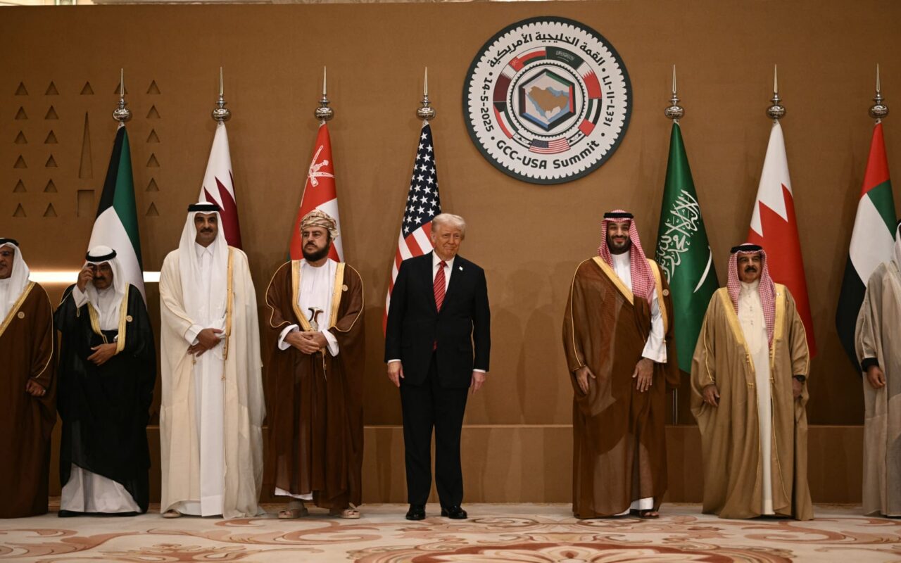 قادة الخليج يلتقون ترامب وسط مخاوف “المزيد من الحرب” و”القليل من الحماية الأمريكية”
