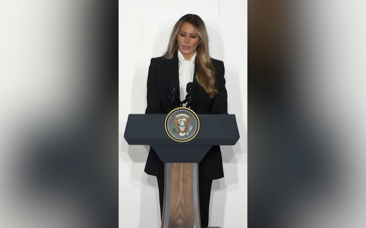 رغم حظر ترامب.. ميلانيا تفتح الباب أمام CNN وPolitico لحضور فعاليتها