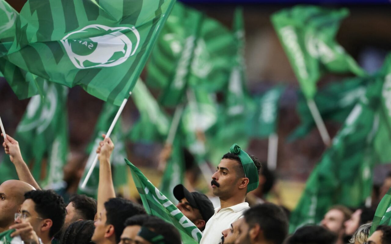 كيف احتفت الأندية الأوروبية باليوم الوطني السعودي؟