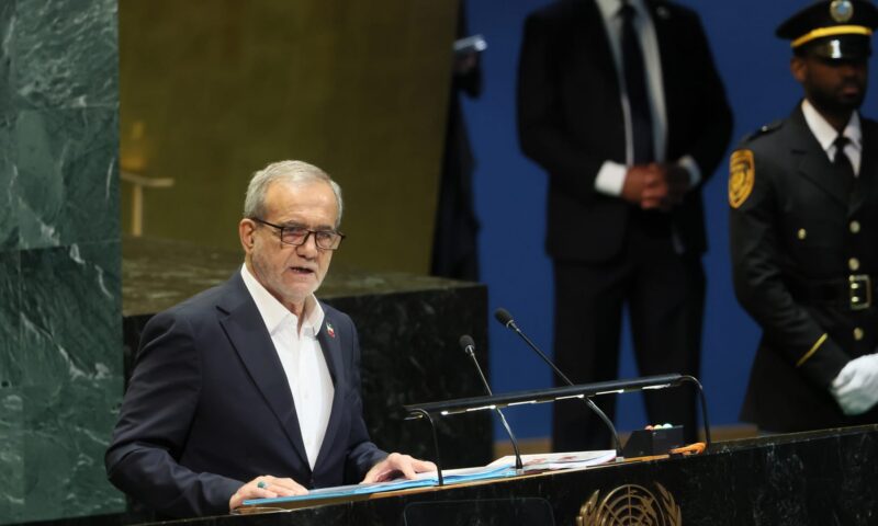 بزشكيان: “لن نركع” والحرب فُرضت علينا.. ماذا قال عن ترامب وجيران إيران؟