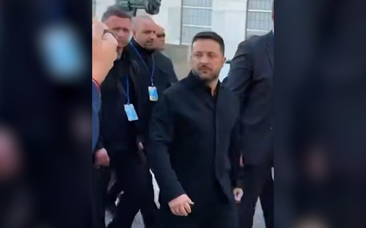 متى ستذهب إلى موسكو؟ شاهد كيف رد زيلينسكي على صحفي روسي في نيويورك
