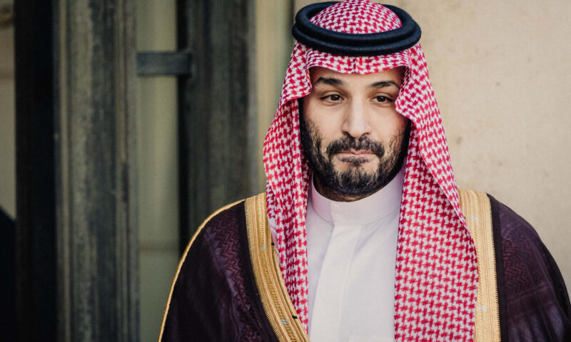 محمد بن سلمان يعزي محمد بن راشد هاتفيا في وفاة شقيقه