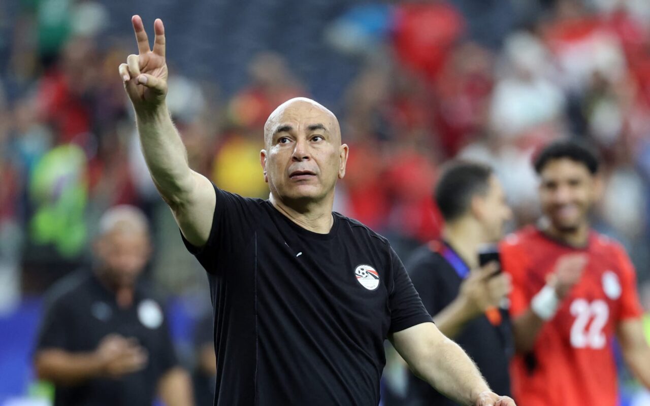“لا نقبل المساس بحقوق لاعبينا”.. بيان “غاضب” من الأهلي بعد تصريحات حسام حسن