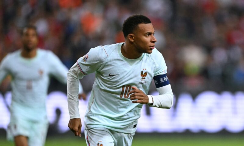 استبعاد مبابي من معسكر منتخب فرنسا.. وزيدان يوضّح السبب