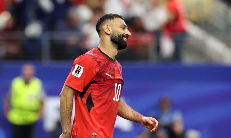 محمد صلاح يغيب عن مباراة مصر وجنوب السودان لسبب “غريب”