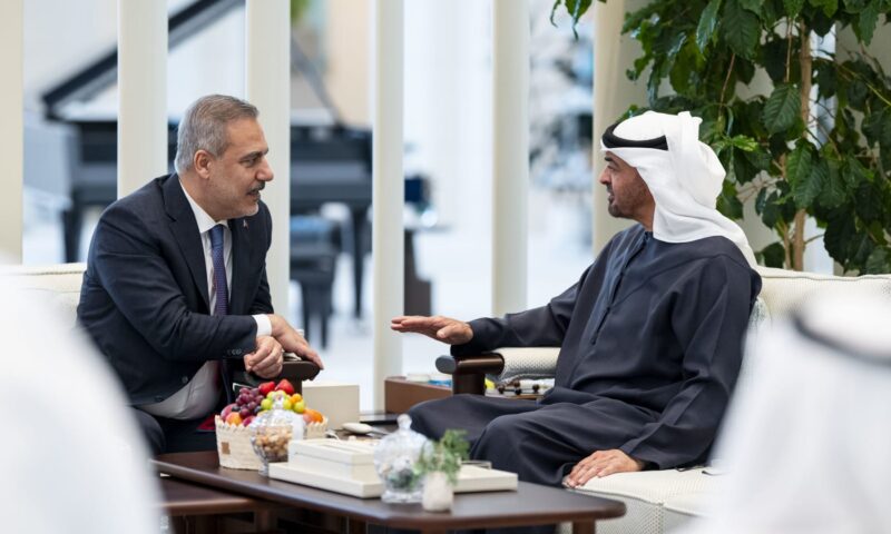 أول تعليق من وزير الخارجية التركي بعد زيارته إلى الإمارات.. ماذا قال؟