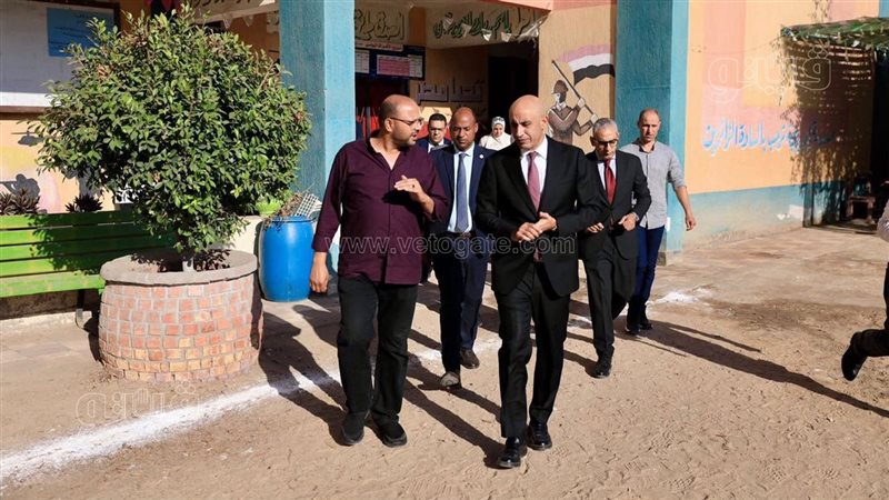 “احنا مش كومبارس”، أخصائيو مدارس بني سويف يطالبون بحافزي التطوير والتدريس