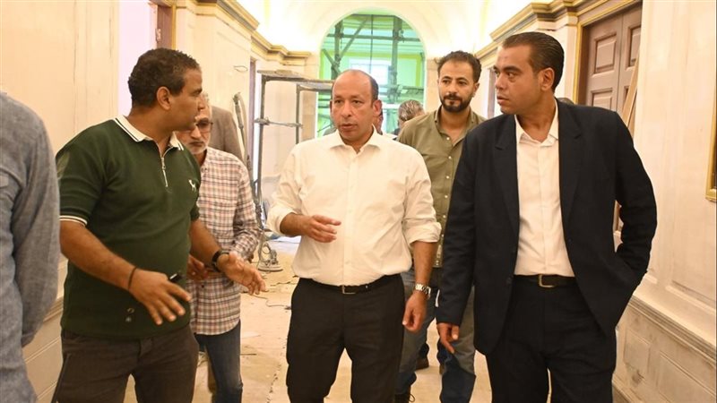 عميد قصر العيني يتابع أعمال الترميم الجارية بمبنى القبة ويوجه بسرعة تنفيذ الملاحظات