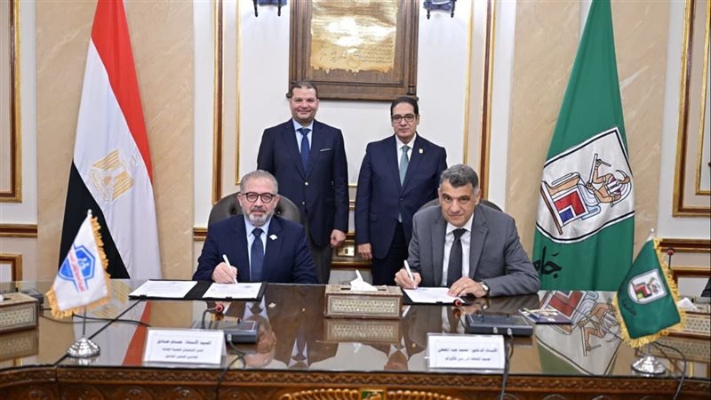 جامعة القاهرة و”التأمين الصحي الشامل” تتعاونان لإتاحة خدمات المعهد القومي للأورام للمنتفعين بالمنظومة