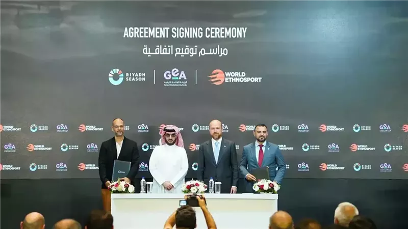 هل يشجع محمد صلاح؟ تركي آل الشيخ يكشف عن فريقه التركي المفضل