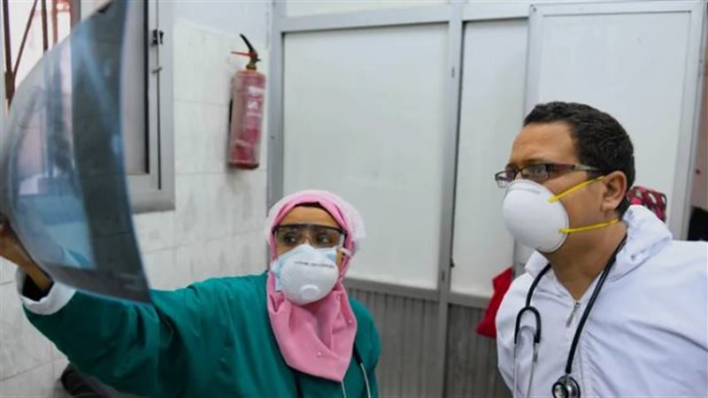 لانتشار دور السخونة والاحتقان والالتهاب، استشاري يحذر من الفيروس التنفسي الجديد ويضع روشتة لعلاجه
