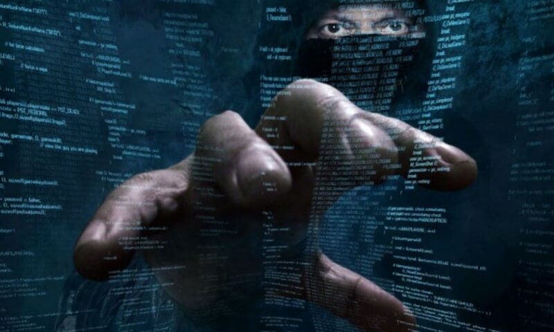 مجموعة ShinyHunters تزعم اختراق FBI وسرقة بيانات آلاف العملاء