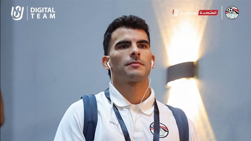 وصول منتخب مصر إلى استاد القاهرة استعدادا لمواجهة أنجولا (صور)