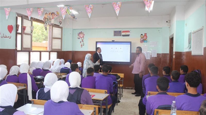 محافظ الجيزة يرفع درجة الاستعداد مع انطلاق الدراسة، جولات مفاجئة بالمدارس
