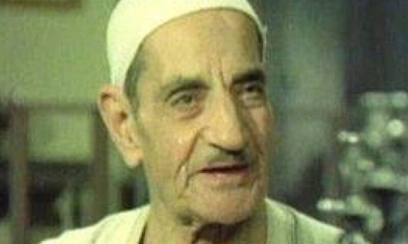 فى ذكراه.. عبد الوارث عسر دخل المستشفى حزنا على زوجته وحفيده فنان شهير رحل منذ أيام