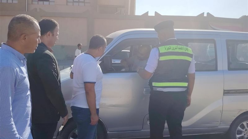 بعد فيديو سائق الأتوبيس.. حملات مفاجئة للكشف عن المخدرات بين سائقي حافلات المدارس