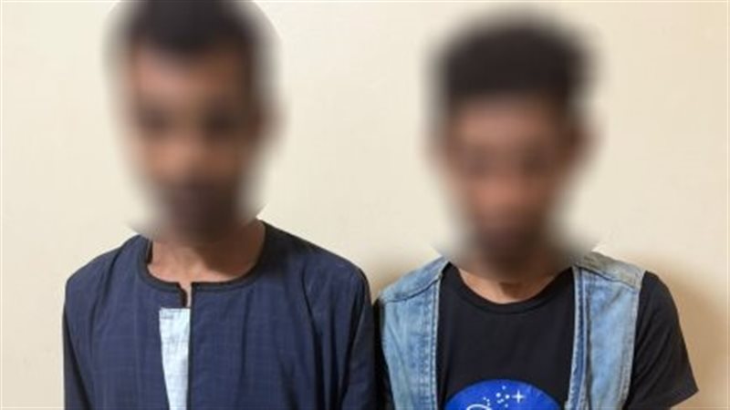 ديلر ومتعاطي في فيديو متداول يكشف نشاطا لتجارة الشابو في أسوان.. والأمن يضبط شخصين