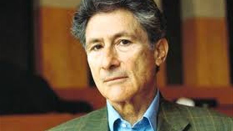 إدوارد سعيد، المفكر الفلسطينى الذي كشف عورة المثقفين وحطم أصنام الغرب في عقر دارهم