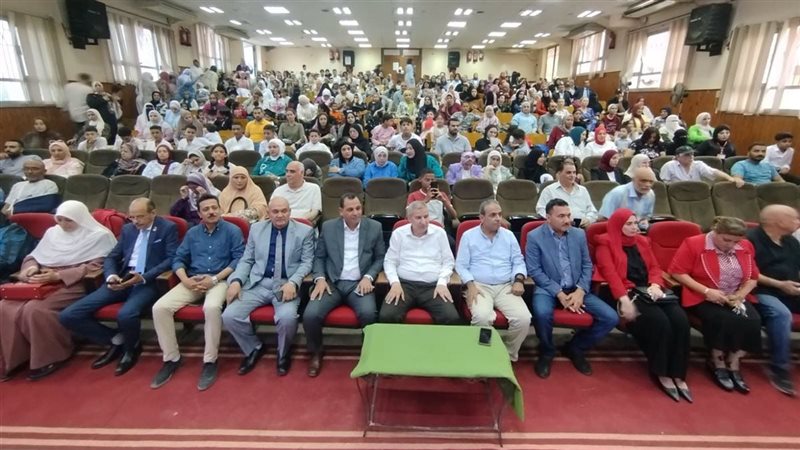 وكيل التعليم بالشرقية يشهد فعاليات مهرجان ختام النشاط الصيفي لإدارة شرق
