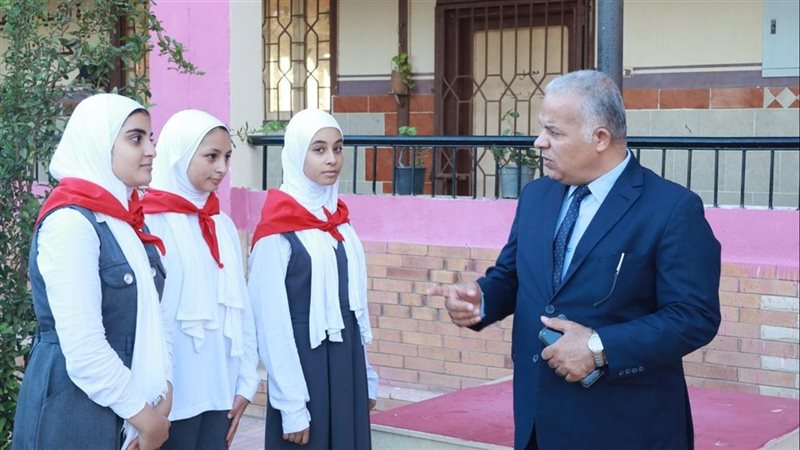 وكيل التعليم بالدقهلية يتابع انتظام الدراسة بعدد من مدارس إدارة أجا